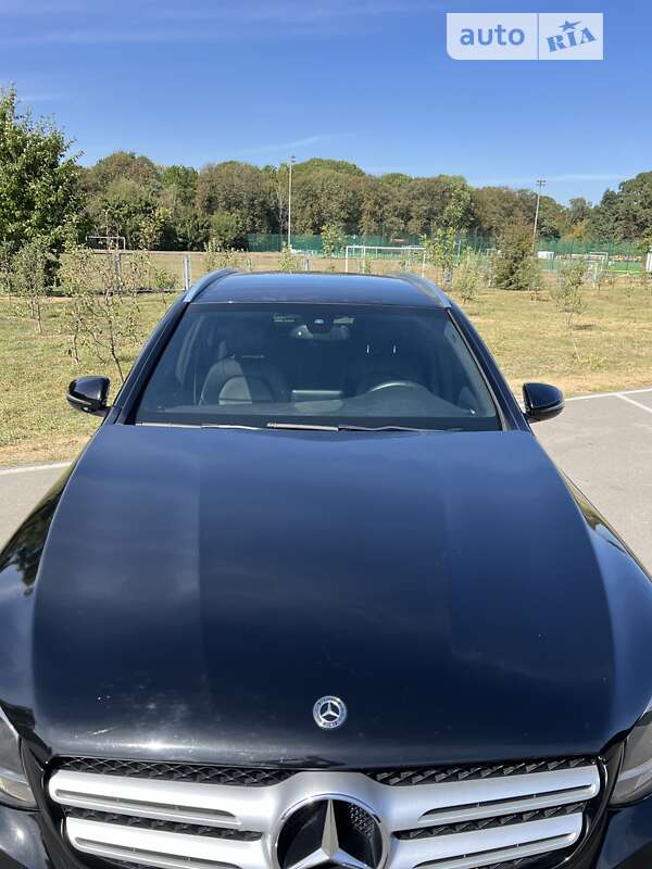 Внедорожник / Кроссовер Mercedes-Benz GLC-Class 2017 в Ивано-Франковске