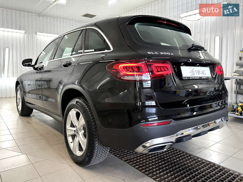 Внедорожник / Кроссовер Mercedes-Benz GLC-Class 2020 в Киеве