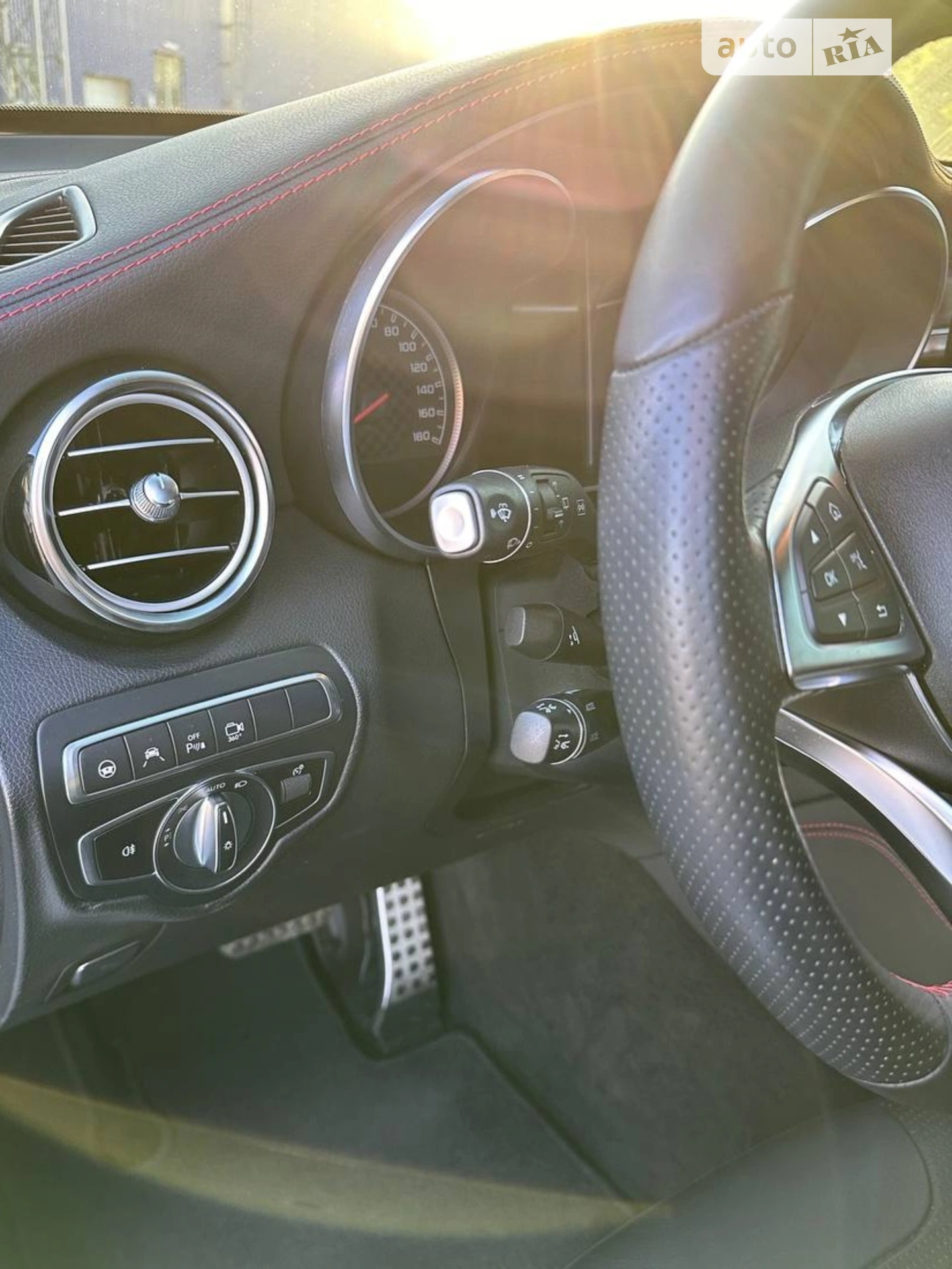 2018 Mercedes-Benz GLC - мініатюра 13