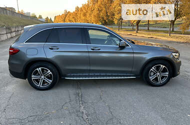 Позашляховик / Кросовер Mercedes-Benz GLC-Class 2015 в Дніпрі