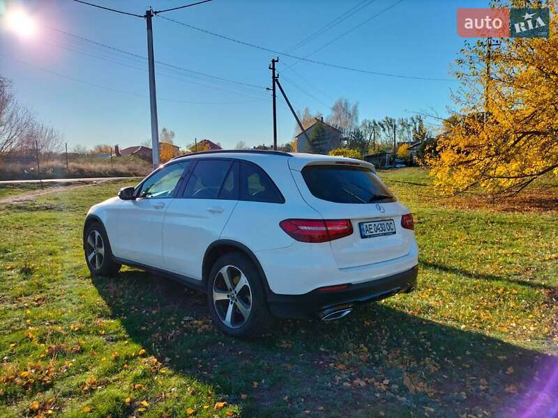 Внедорожник / Кроссовер Mercedes-Benz GLC-Class 2017 в Днепре