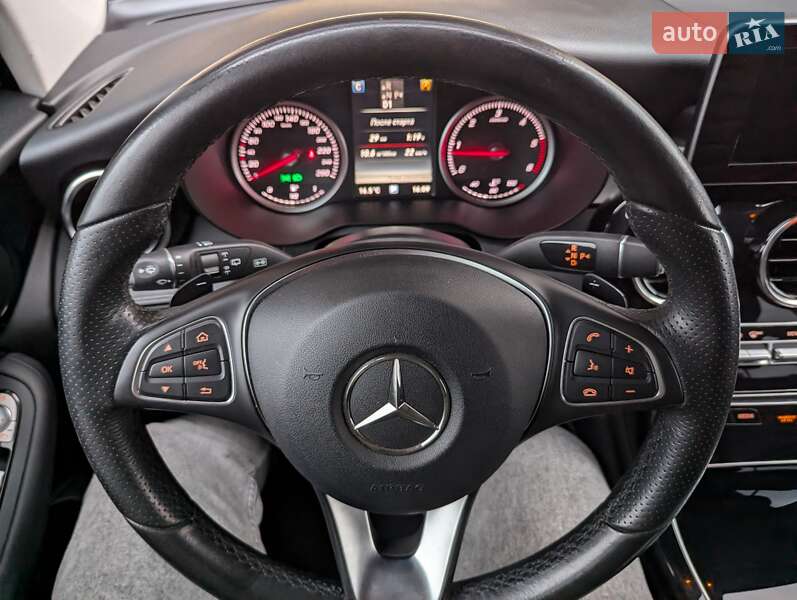Внедорожник / Кроссовер Mercedes-Benz GLC-Class 2017 в Сваляве