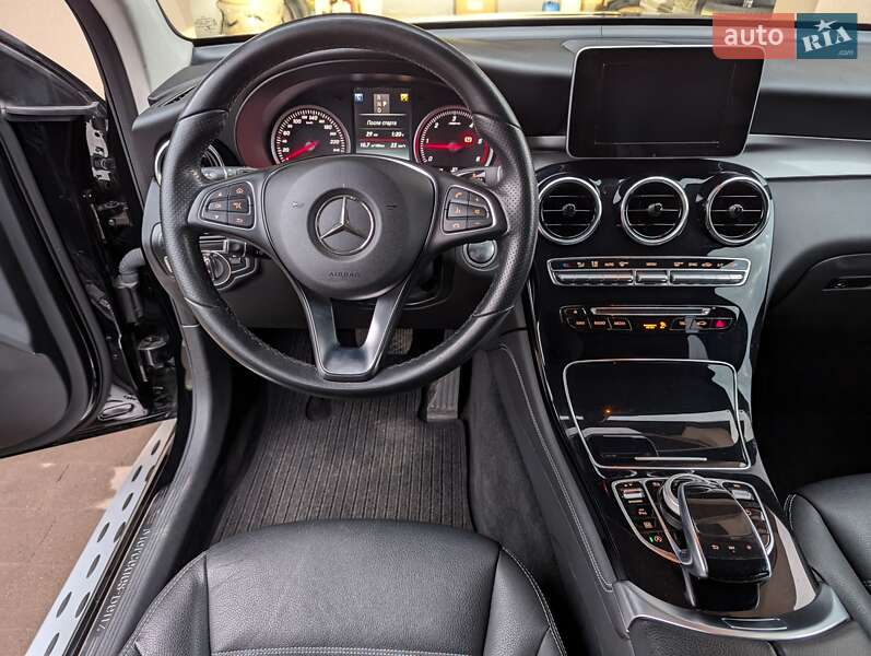 Внедорожник / Кроссовер Mercedes-Benz GLC-Class 2017 в Сваляве