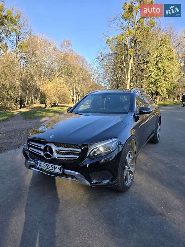 Внедорожник / Кроссовер Mercedes-Benz GLC-Class 2018 в 