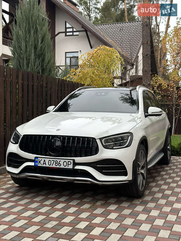 Внедорожник / Кроссовер Mercedes-Benz GLC-Class 2022 в 