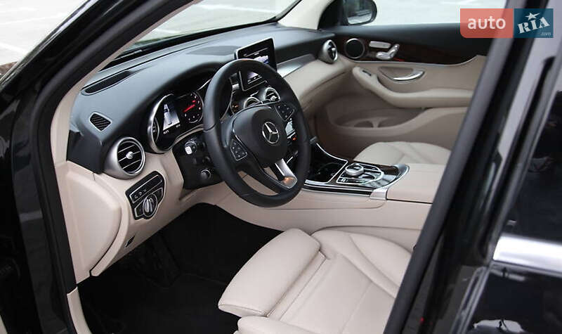 Внедорожник / Кроссовер Mercedes-Benz GLC-Class 2017 в Киеве