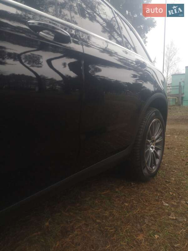 Внедорожник / Кроссовер Mercedes-Benz GLC-Class 2016 в Сумах