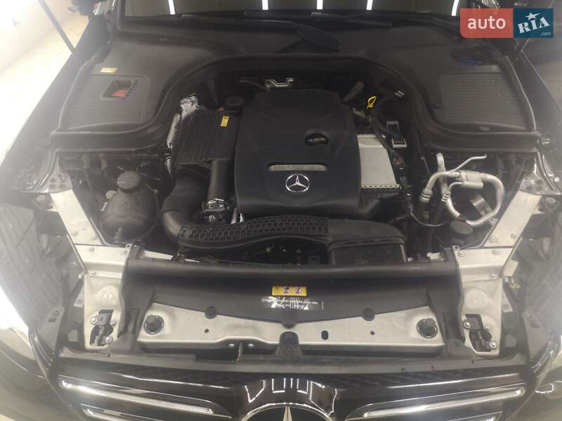 Внедорожник / Кроссовер Mercedes-Benz GLC-Class 2016 в Сумах