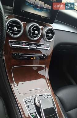 Позашляховик / Кросовер Mercedes-Benz GLC-Class 2015 в 