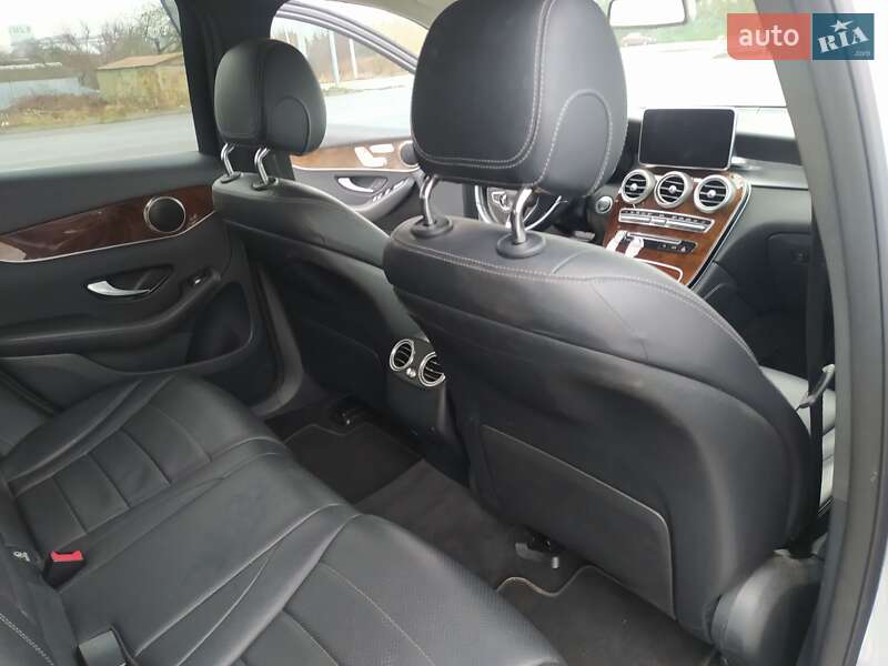 Внедорожник / Кроссовер Mercedes-Benz GLC-Class 2015 в Житомире