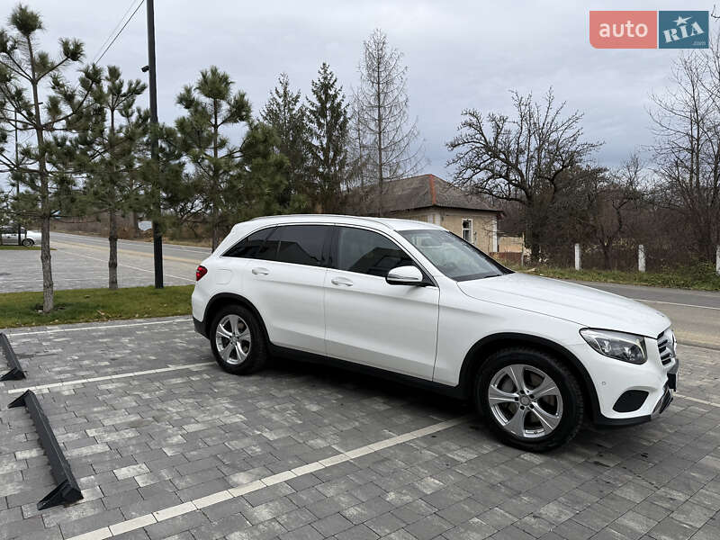 Внедорожник / Кроссовер Mercedes-Benz GLC-Class 2015 в Ужгороде