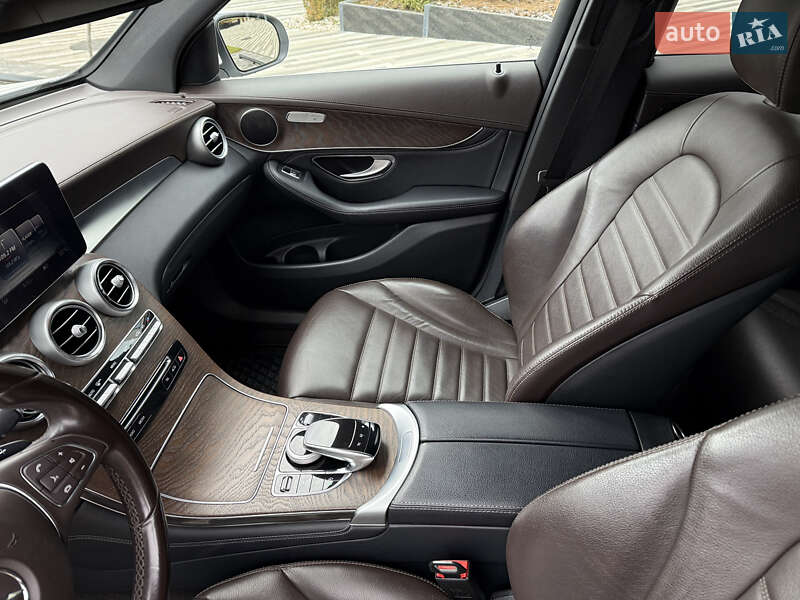 Внедорожник / Кроссовер Mercedes-Benz GLC-Class 2015 в Ужгороде