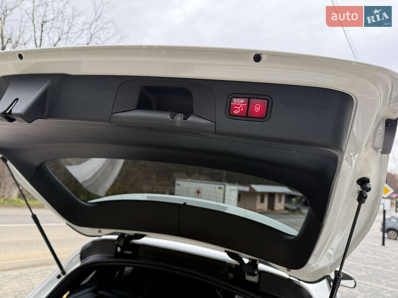 Внедорожник / Кроссовер Mercedes-Benz GLC-Class 2015 в Ужгороде