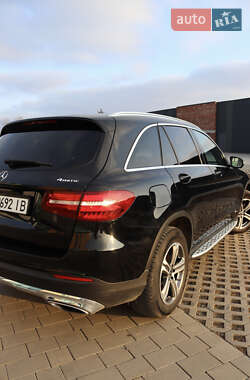Внедорожник / Кроссовер Mercedes-Benz GLC-Class 2018 в 