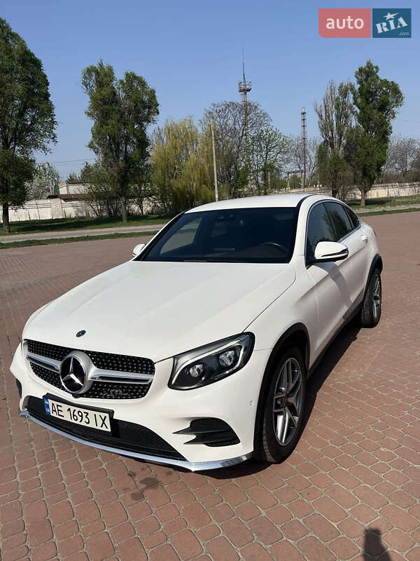 Внедорожник / Кроссовер Mercedes-Benz GLC-Class 2018 в 
