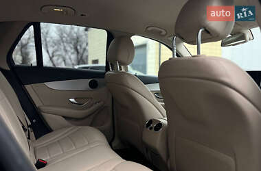 Внедорожник / Кроссовер Mercedes-Benz GLC-Class 2017 в 