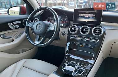 Внедорожник / Кроссовер Mercedes-Benz GLC-Class 2016 в Киеве