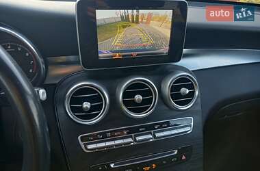 Внедорожник / Кроссовер Mercedes-Benz GLC-Class 2017 в 