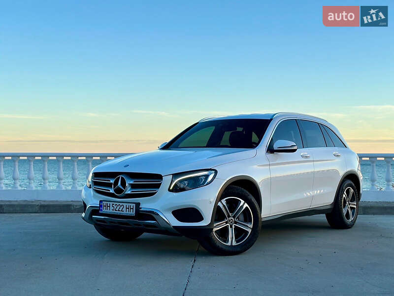 Позашляховик / Кросовер Mercedes-Benz GLC-Class 2017 в 