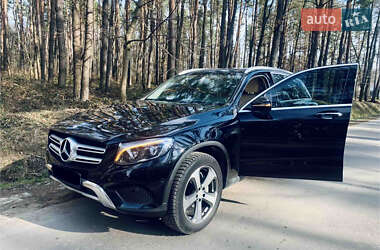 Внедорожник / Кроссовер Mercedes-Benz GLC-Class 2017 в 