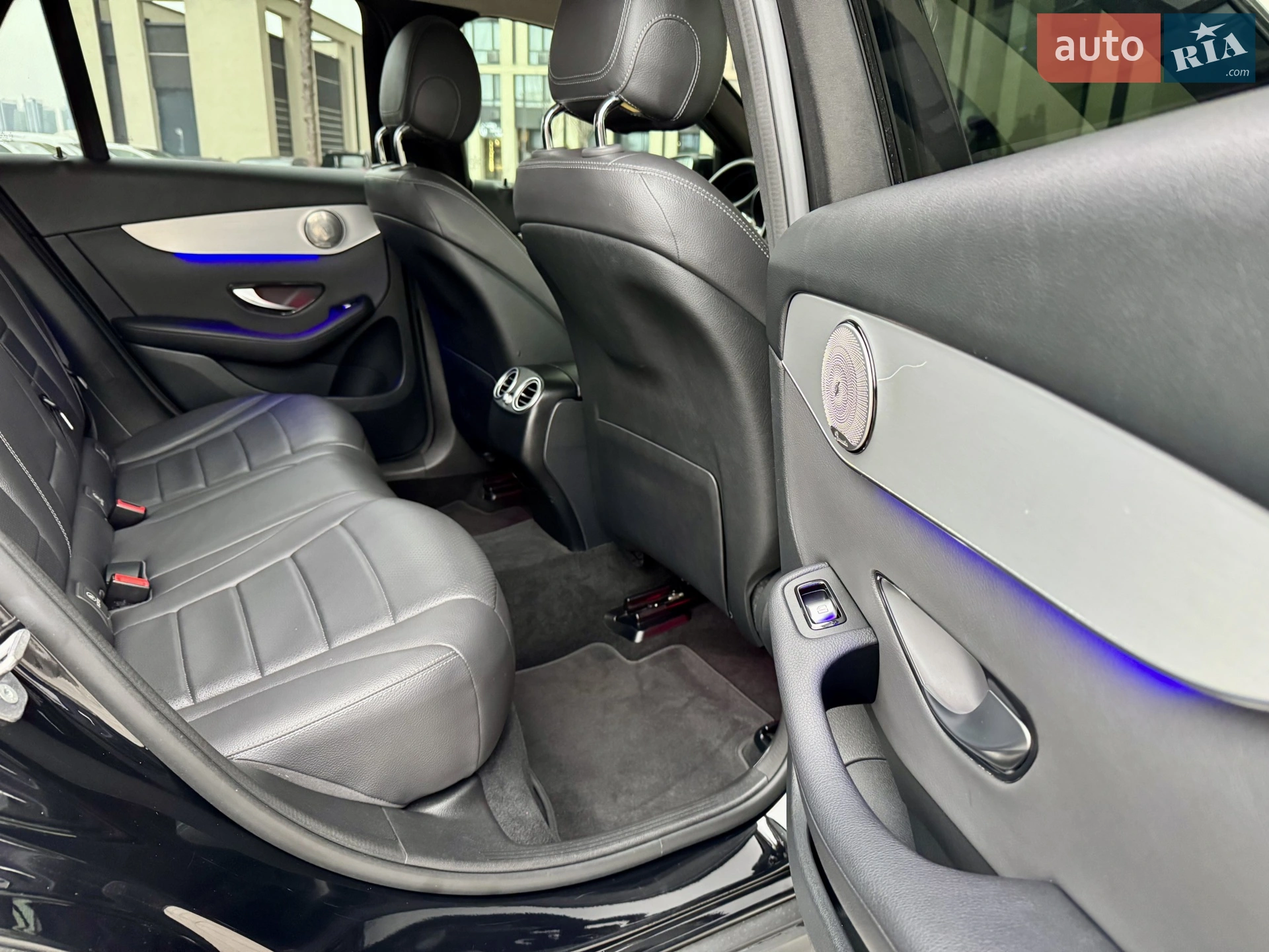 2019 Mercedes-Benz GLC - мініатюра 46