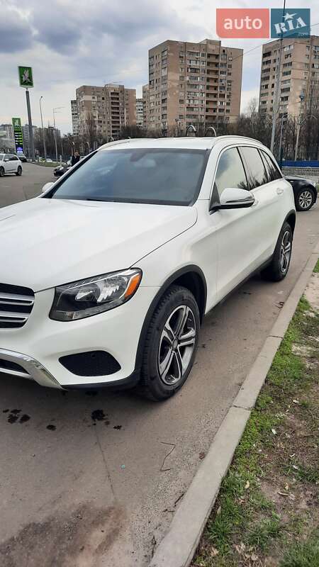 Позашляховик / Кросовер Mercedes-Benz GLC-Class 2016 в Києві