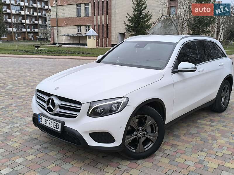 Внедорожник / Кроссовер Mercedes-Benz GLC-Class 2017 в 