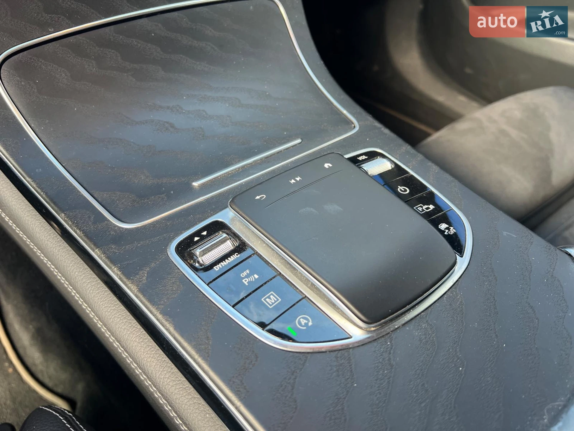 2020 Mercedes-Benz GLC - мініатюра 37