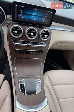 Внедорожник / Кроссовер Mercedes-Benz GLC-Class 2021 в 