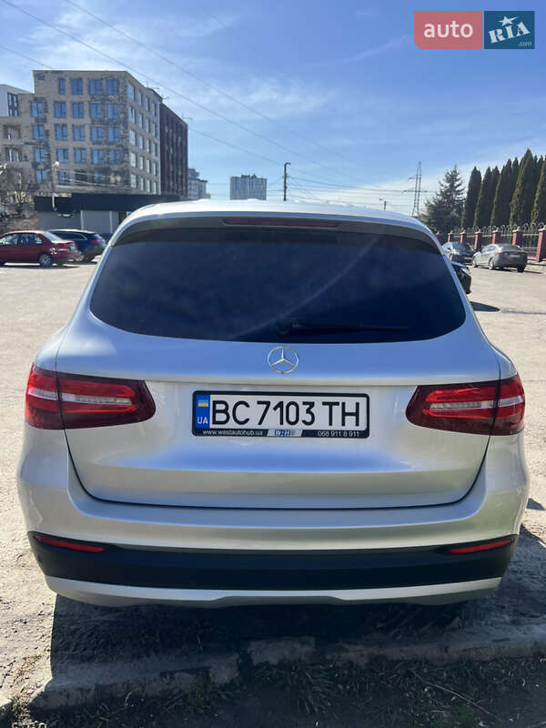Внедорожник / Кроссовер Mercedes-Benz GLC-Class 2017 в Львове