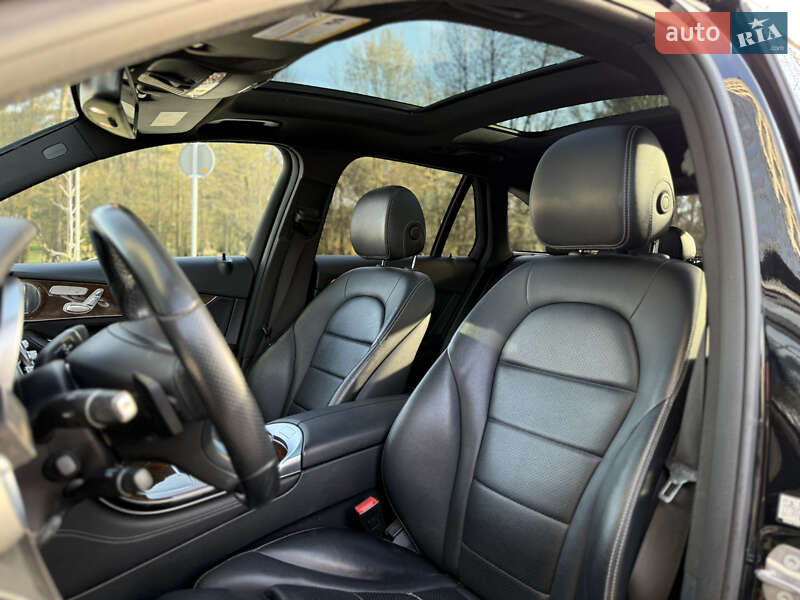 Внедорожник / Кроссовер Mercedes-Benz GLC-Class 2016 в Львове
