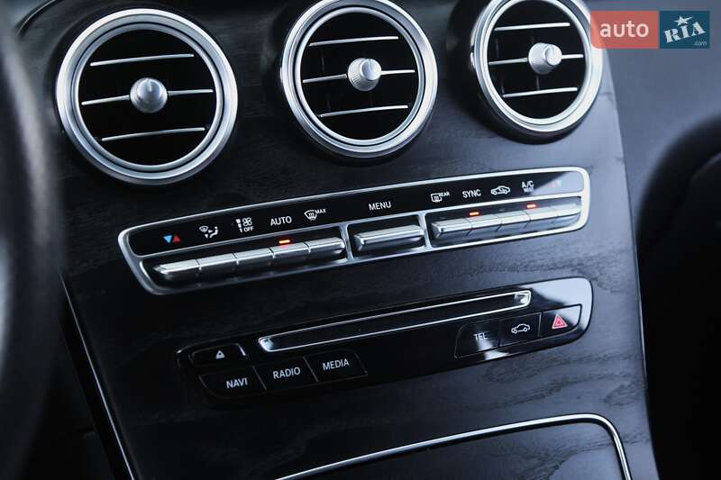 Внедорожник / Кроссовер Mercedes-Benz GLC-Class 2016 в Киеве