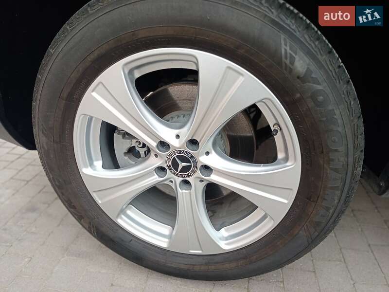 Внедорожник / Кроссовер Mercedes-Benz GLC-Class 2018 в Львове