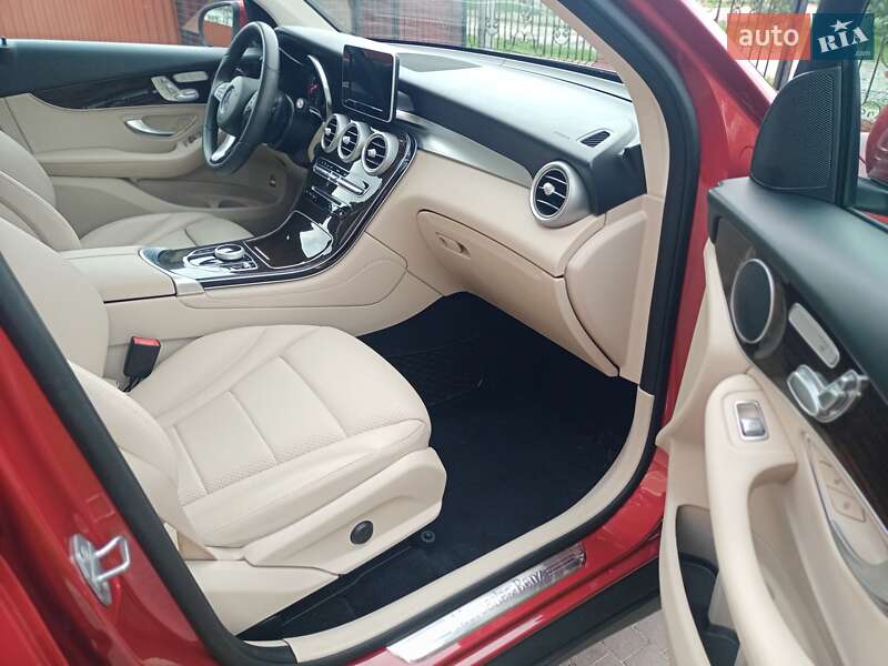 Внедорожник / Кроссовер Mercedes-Benz GLC-Class 2018 в Львове