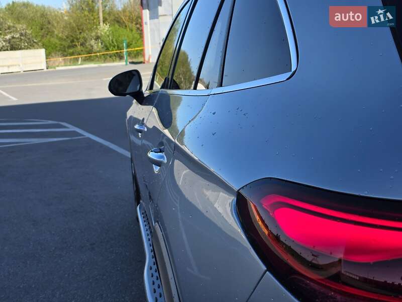 Внедорожник / Кроссовер Mercedes-Benz GLC-Class 2023 в Тернополе