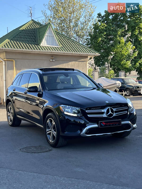 Mercedes-Benz GLC-Class 2016