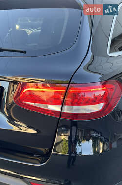 Позашляховик / Кросовер Mercedes-Benz GLC-Class 2016 в 