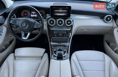 Позашляховик / Кросовер Mercedes-Benz GLC-Class 2016 в 