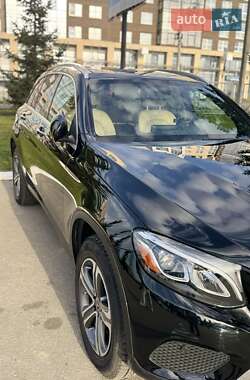 Внедорожник / Кроссовер Mercedes-Benz GLC-Class 2018 в 
