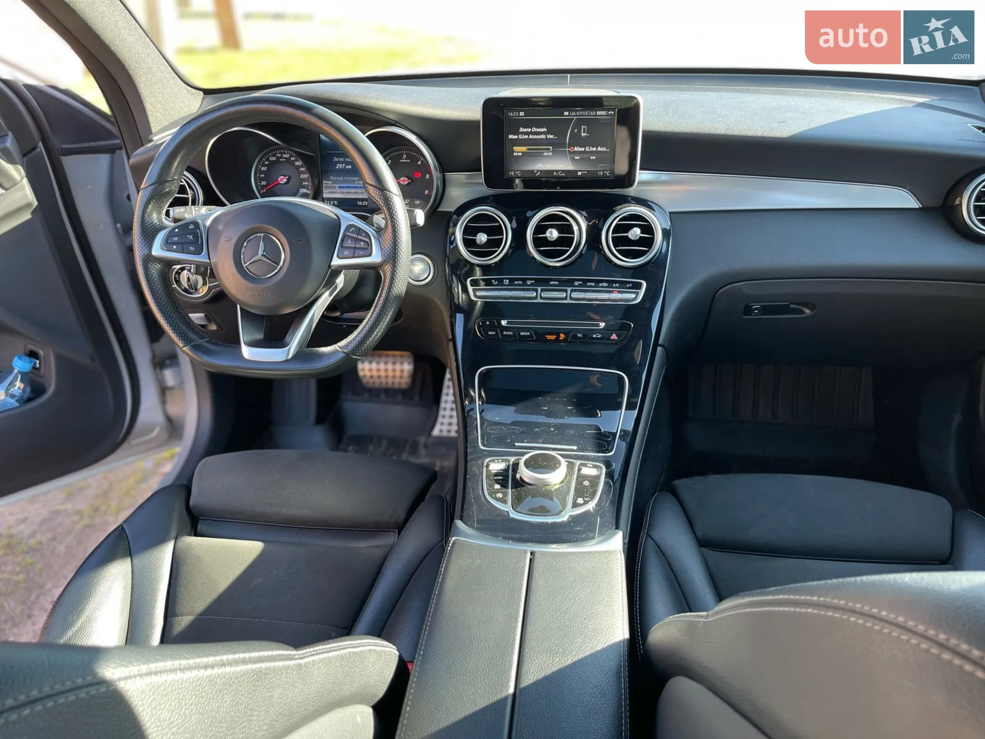 2016 Mercedes-Benz GLC - мініатюра 30