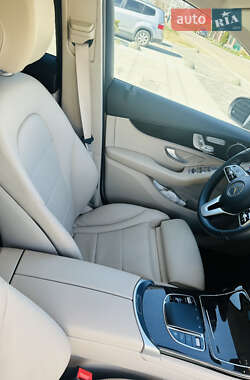Позашляховик / Кросовер Mercedes-Benz GLC-Class 2022 в 