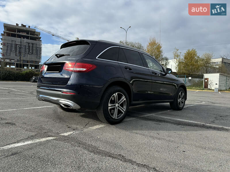 Позашляховик / Кросовер Mercedes-Benz GLC-Class 2015 в Києві