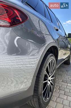 Позашляховик / Кросовер Mercedes-Benz GLC-Class 2019 в 