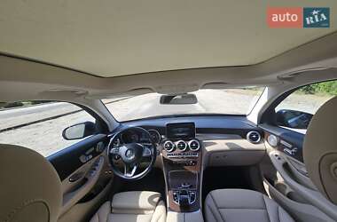 Внедорожник / Кроссовер Mercedes-Benz GLC-Class 2018 в 