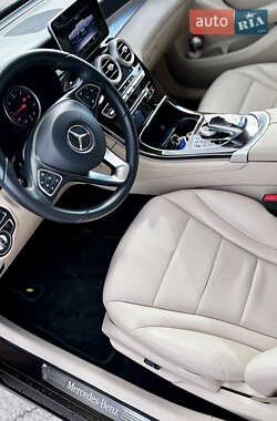 Позашляховик / Кросовер Mercedes-Benz GLC-Class 2018 в 