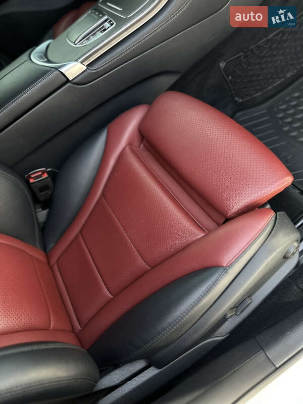 Позашляховик / Кросовер Mercedes-Benz GLC-Class 2019 в Києві