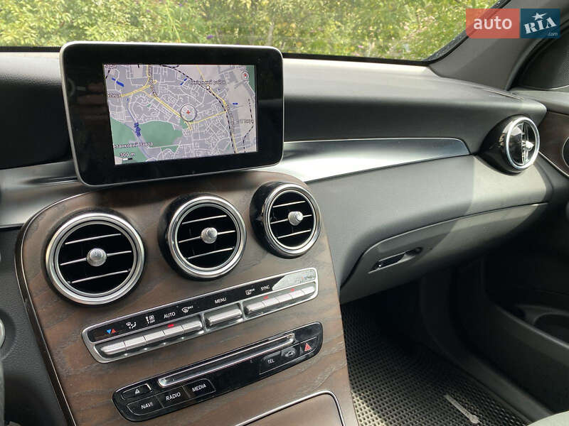 Внедорожник / Кроссовер Mercedes-Benz GLC-Class 2019 в Львове фото 19 Внедорожник / Кроссовер Mercedes-Benz GLC-Class 2019 в Львове