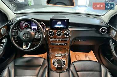 Внедорожник / Кроссовер Mercedes-Benz GLC-Class 2016 в 