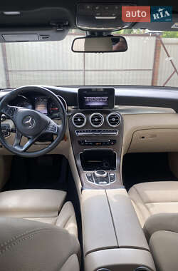 Внедорожник / Кроссовер Mercedes-Benz GLC-Class 2018 в 