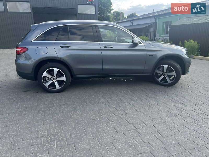 Внедорожник / Кроссовер Mercedes-Benz GLC-Class 2019 в Львове